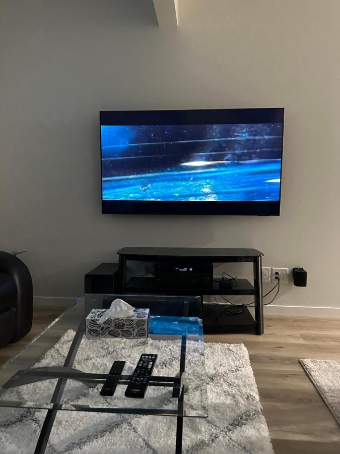 2 Bedroom 2 Washrooms Brand New Beautiful & Cozy Suite YYC Dış mekan fotoğraf