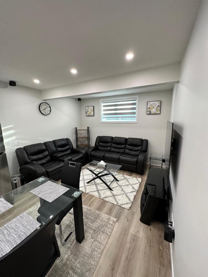 2 Bedroom 2 Washrooms Brand New Beautiful & Cozy Suite YYC Dış mekan fotoğraf