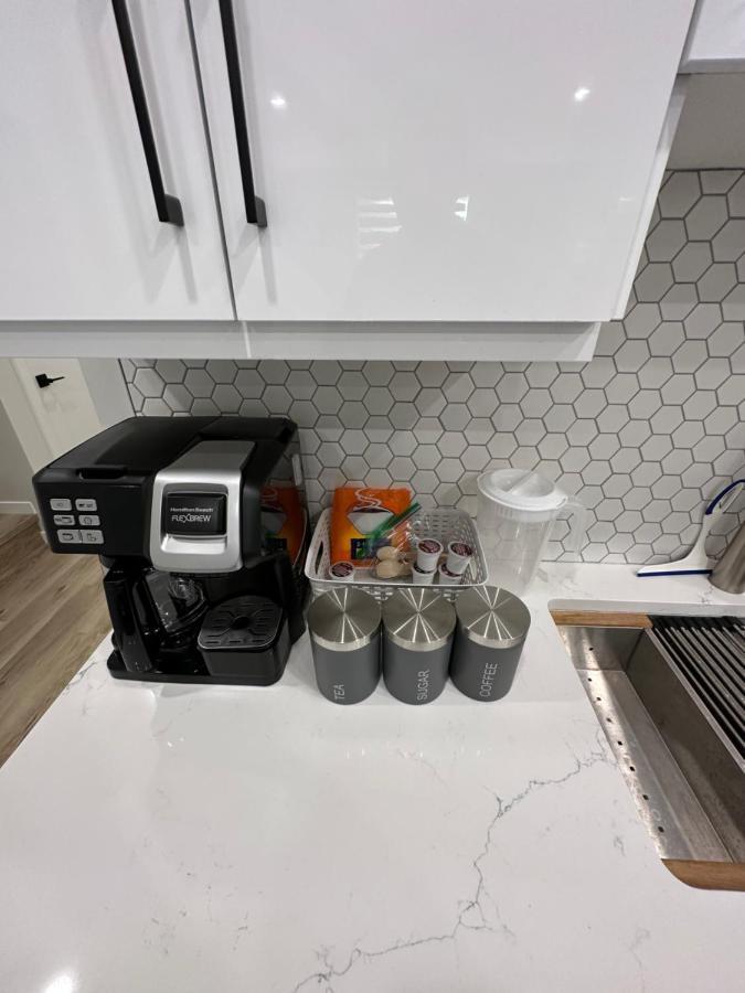 2 Bedroom 2 Washrooms Brand New Beautiful & Cozy Suite YYC Dış mekan fotoğraf